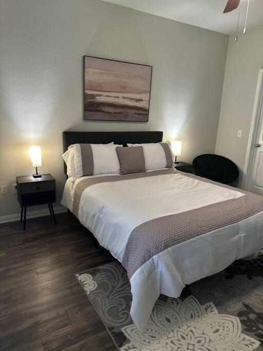 Devine Livings At Hermann Park Apartment Houston Exterior photo