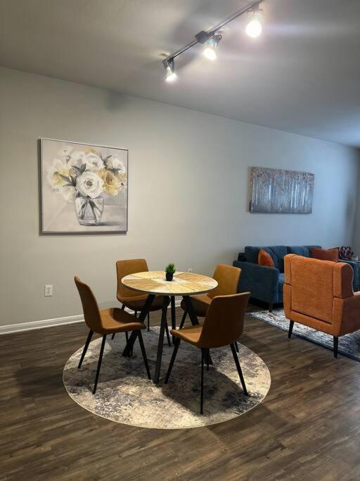 Devine Livings At Hermann Park Apartment Houston Exterior photo
